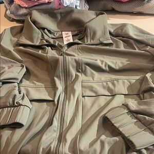 Lady size extra large, full zip jacket, pockets Green Zip-Up Jacket